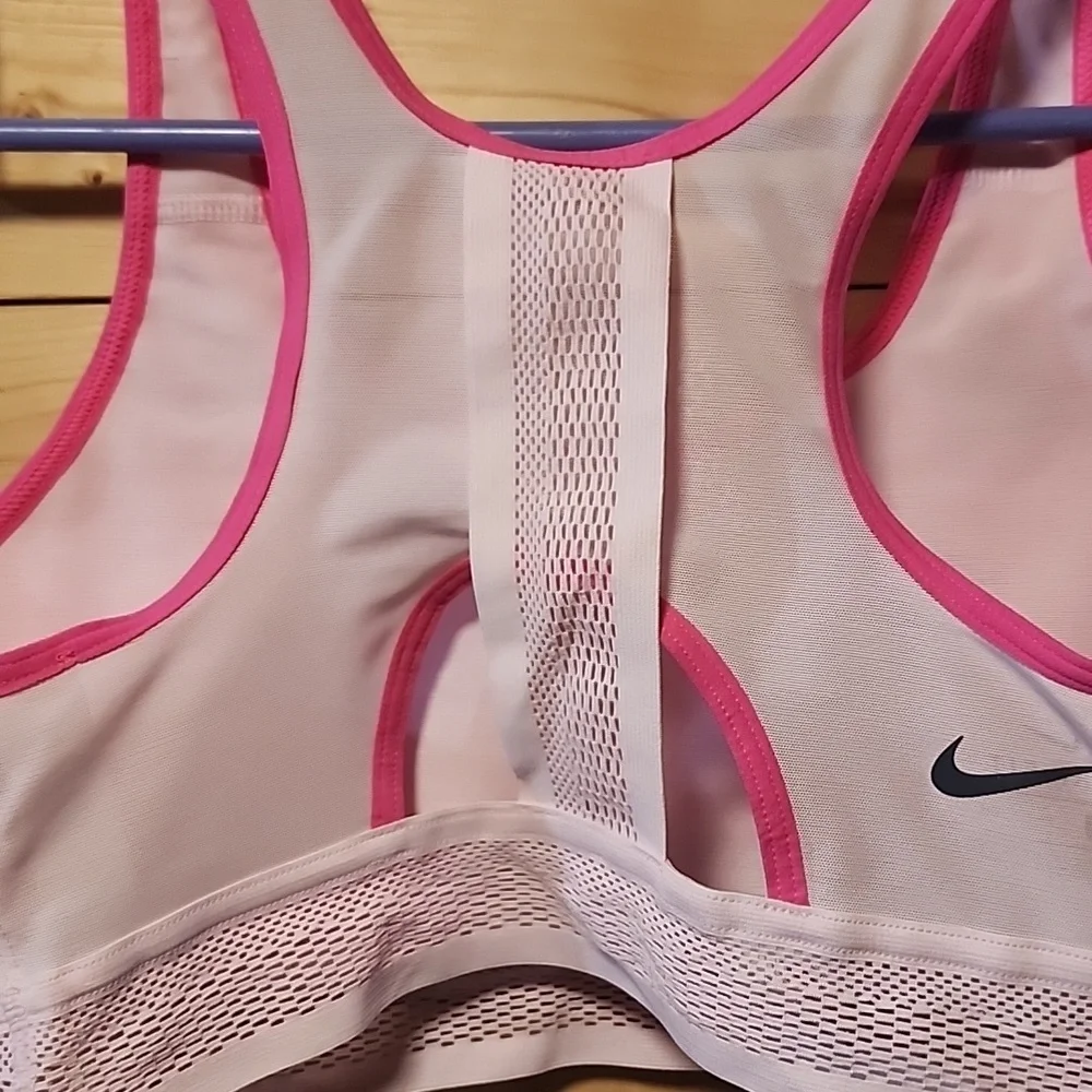 Nike Dri-Fit Sports Bra Pink Size Small NWOT